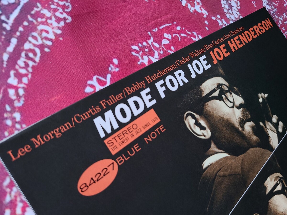 joe-henderson-mode-for-joe-jacket-detail
